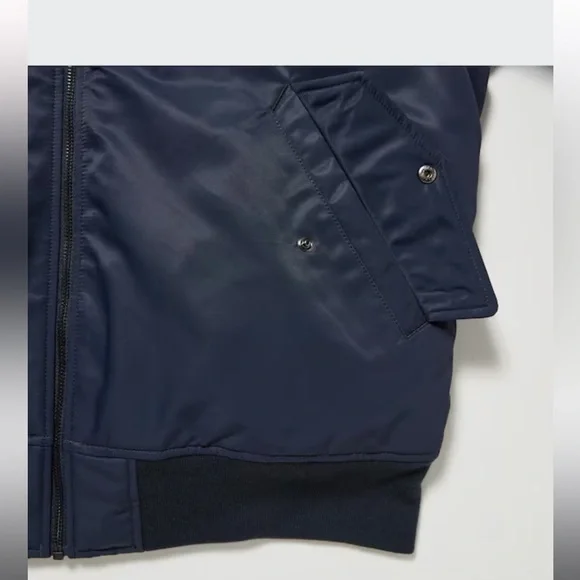 Uniqlo Men's Olive Bomber Jacket - Picture 10 of 12